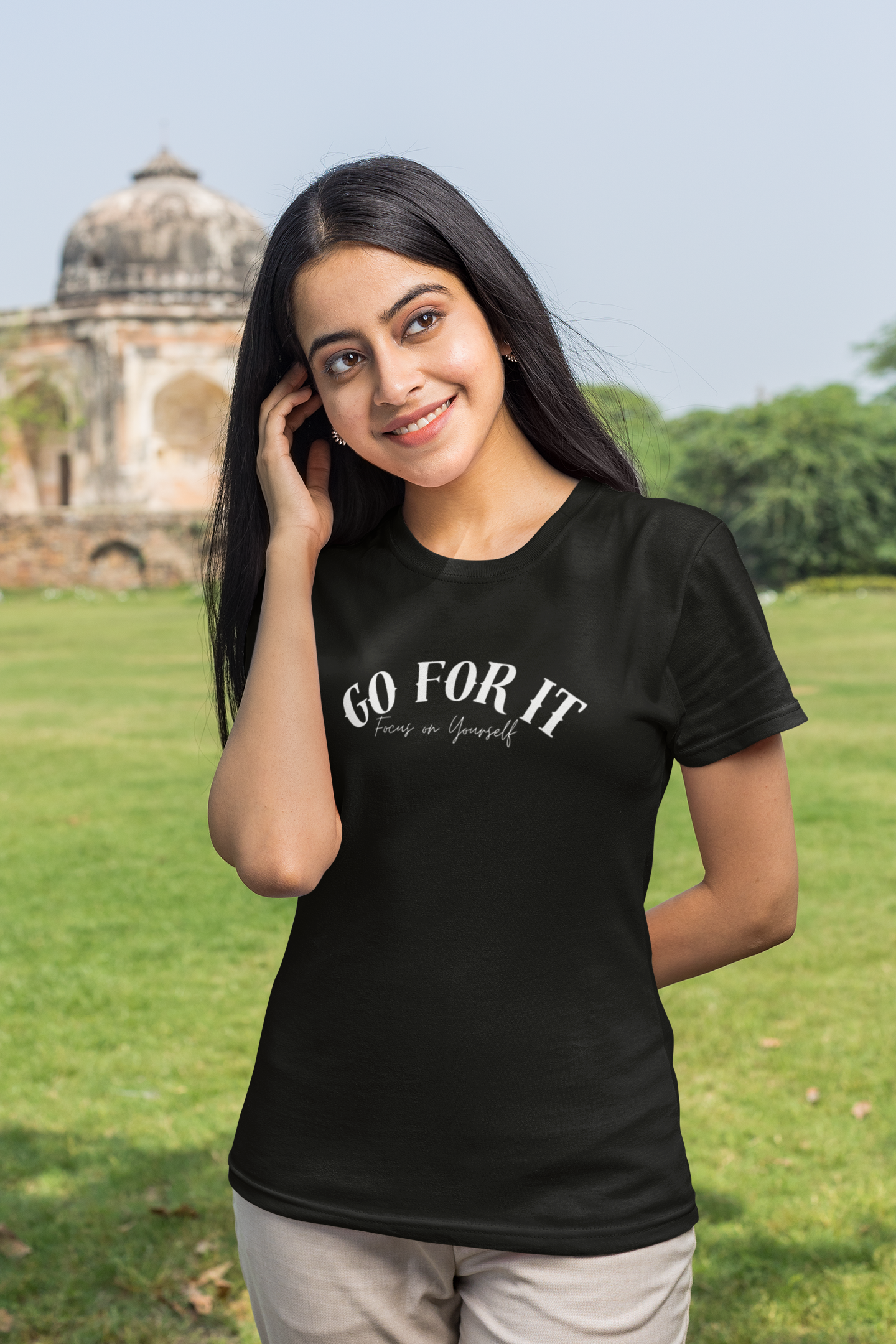 GO FOR IT WOMEN BLACK RELAXED FIT T-SHIRT - Sigmatrends