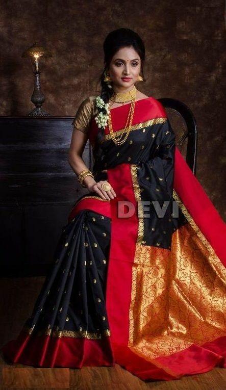 Buy DHARITRI SAREE Woven Kanjivaram Pure Silk Black Sarees Online @ Best  Price In India | Flipkart.com